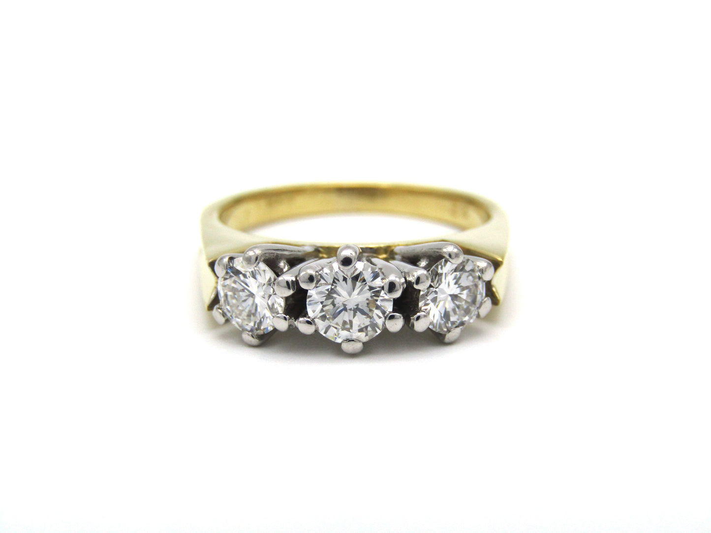 Vintage, 18K gold diamond trilogy ring