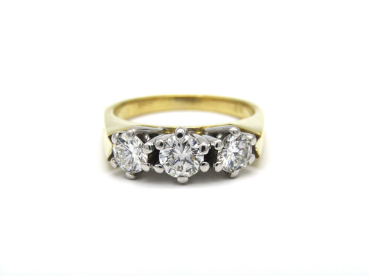 Vintage, 18K gold diamond trilogy ring