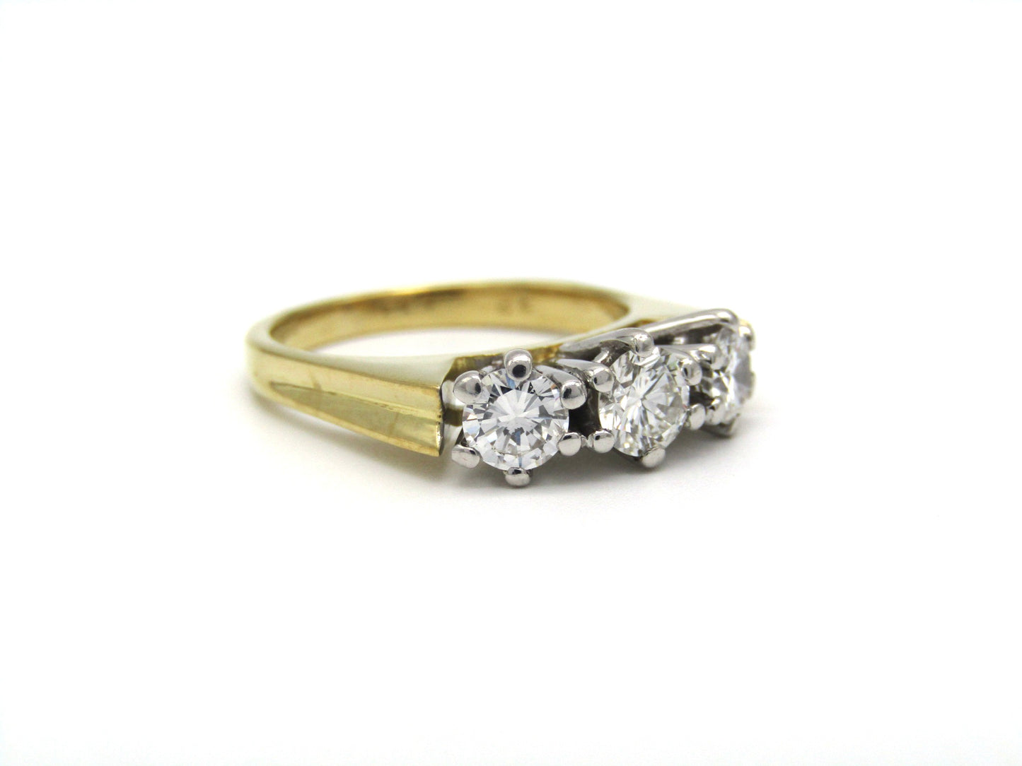 Vintage, 18K gold diamond trilogy ring