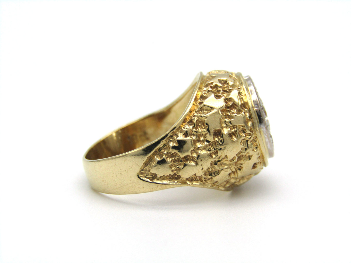 Vintage, 18K gold diamond cluster ring, c.1970s