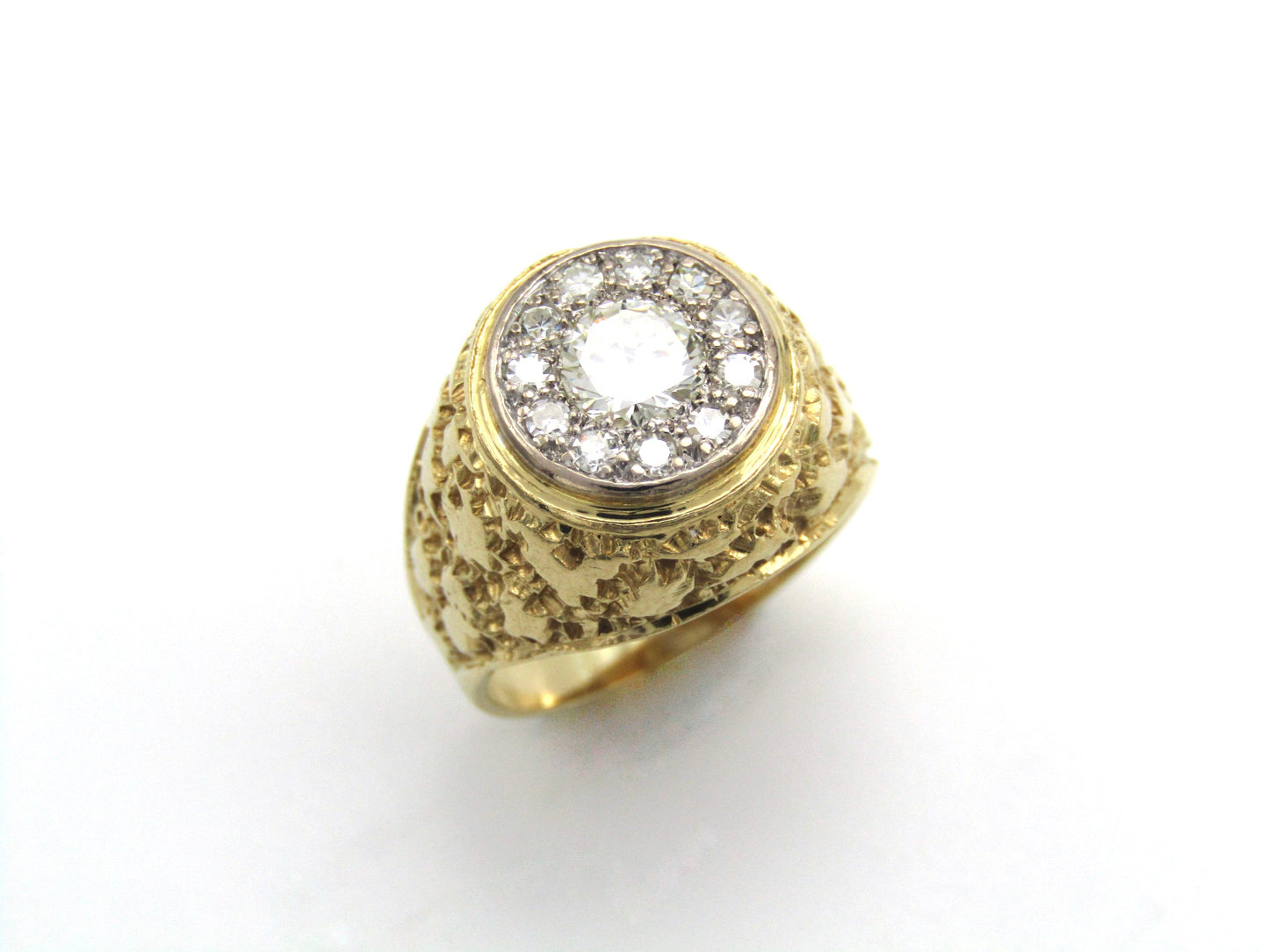 Vintage, 18K gold diamond cluster ring, c.1970s