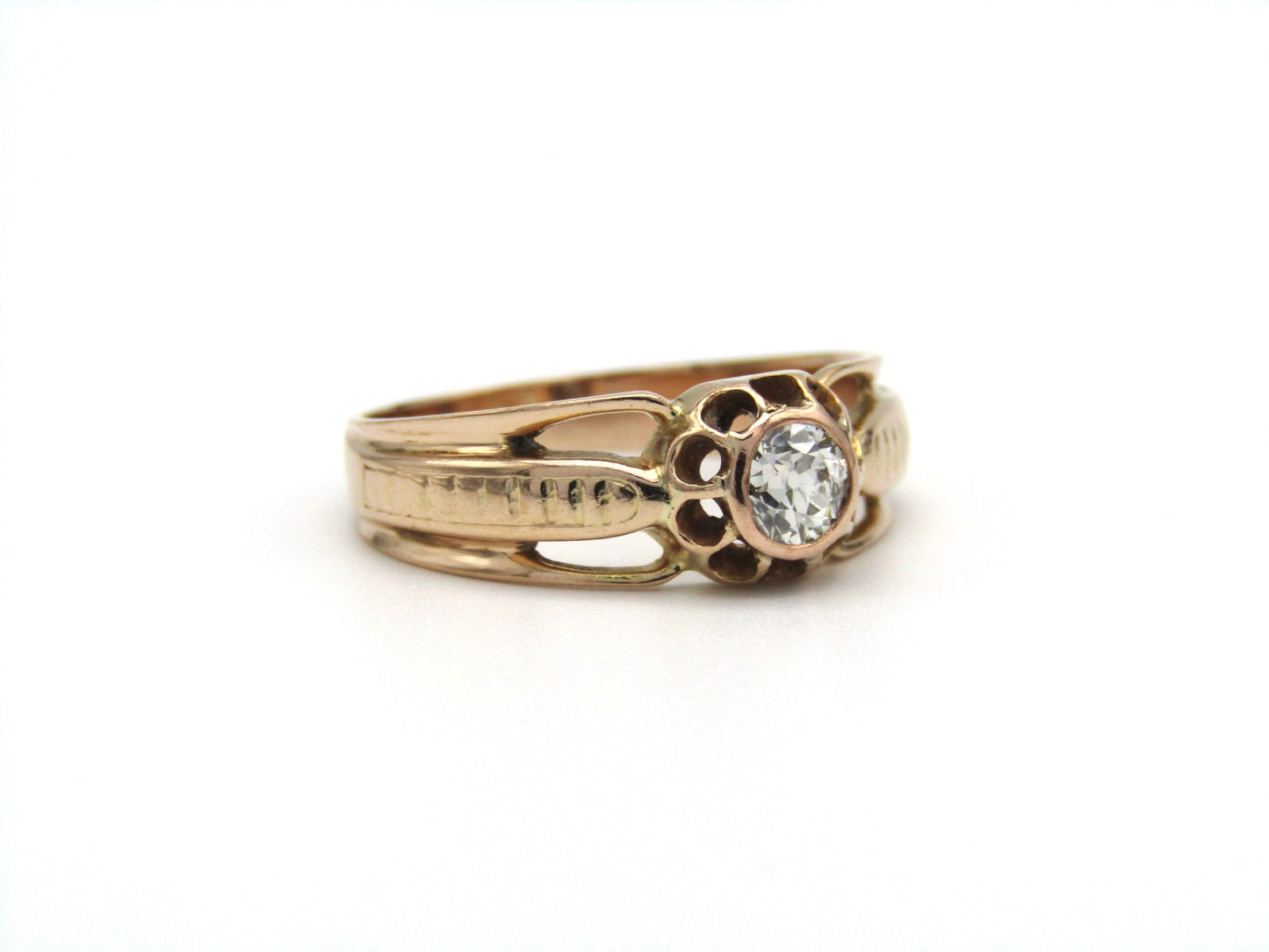 Victorian, 14K gold 0.40ct Old European-cut diamond solitaire ring