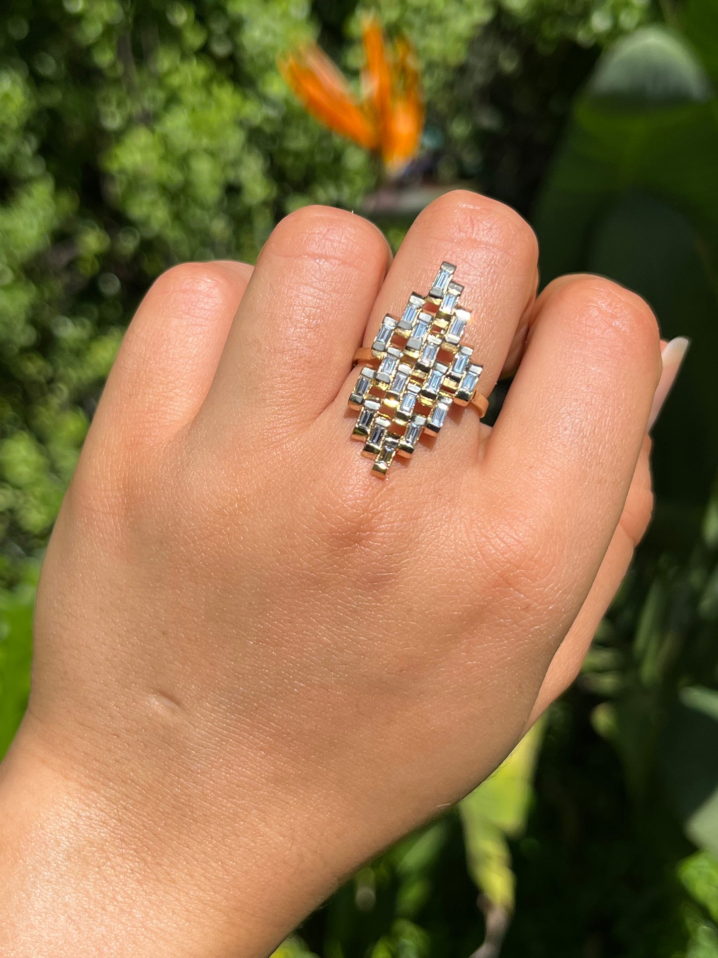 Estate, 18K gold geometric diamond ring