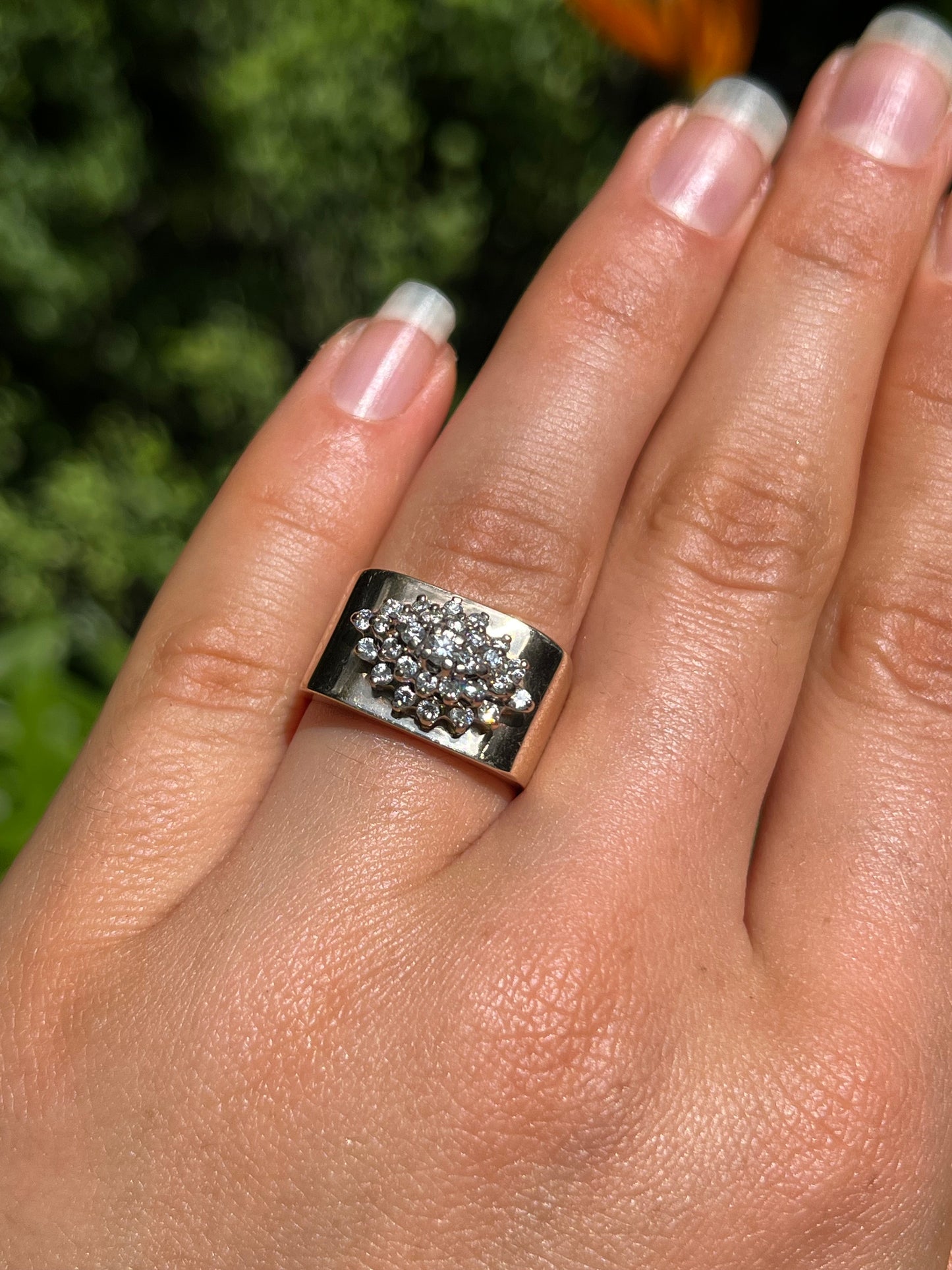 Vintage, 9K gold diamond ring