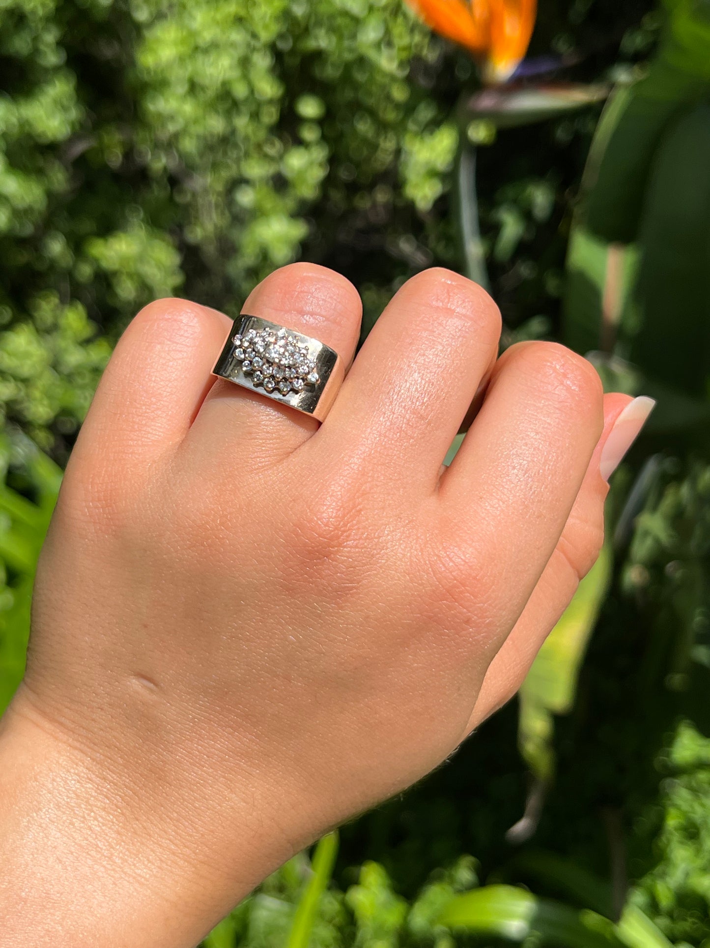 Vintage, 9K gold diamond ring