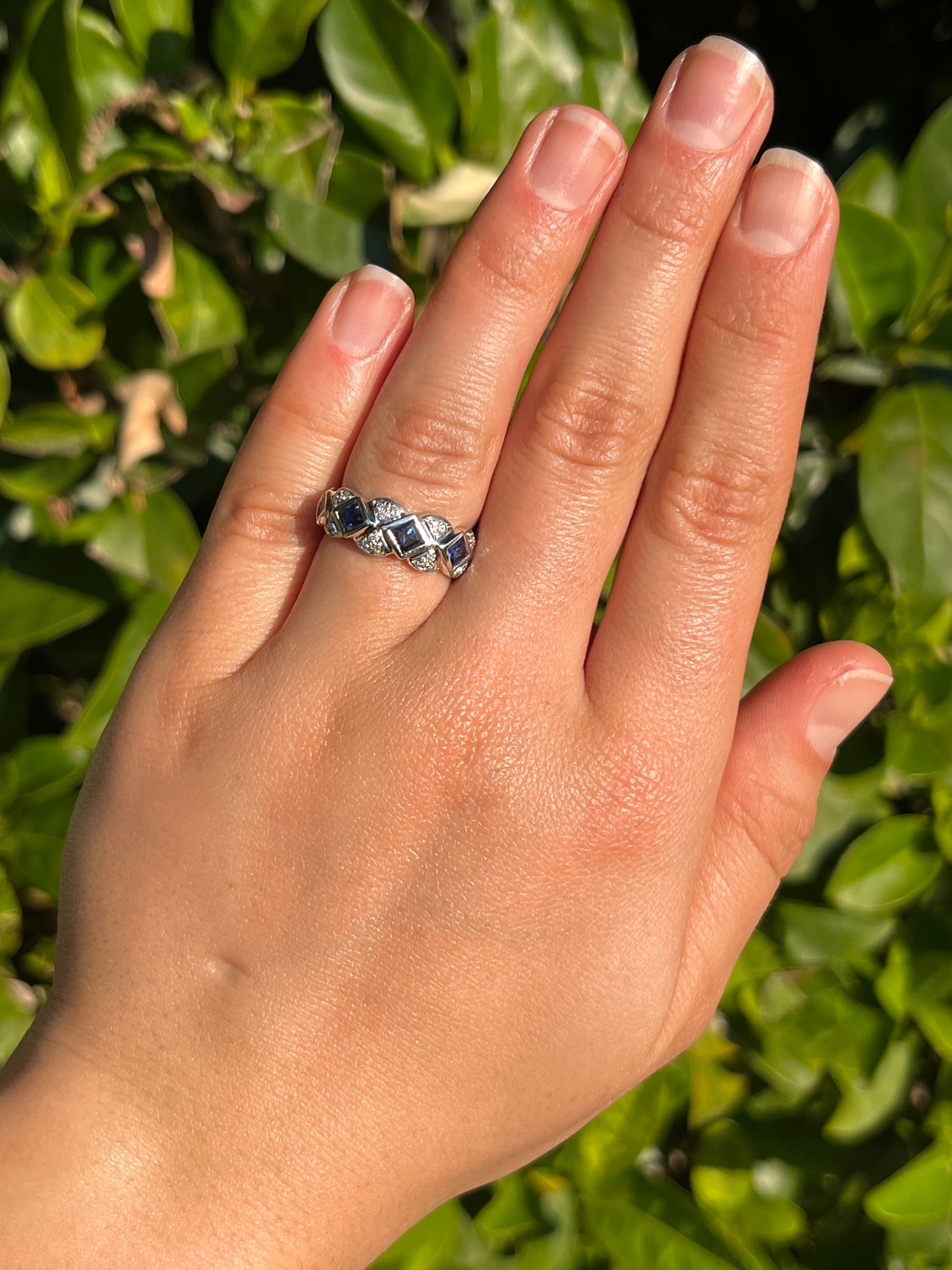 Estate, 18K gold sapphire and diamond ring