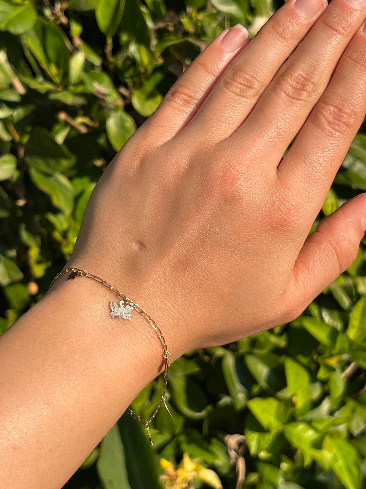 Estate, 9K gold charm bracelet